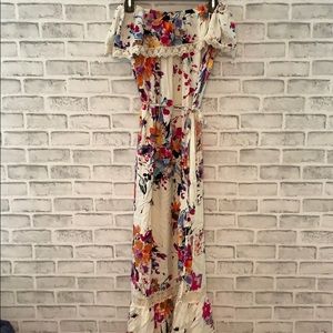 Maxi. Off the shoulder floral dress